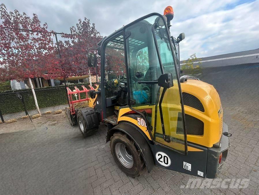 Mustang AL 506 Cab Pale multiuso