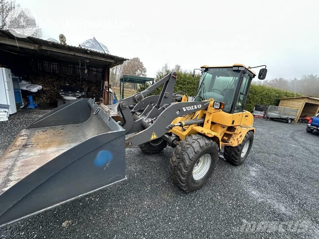 Volvo L 35 B Pale gommate