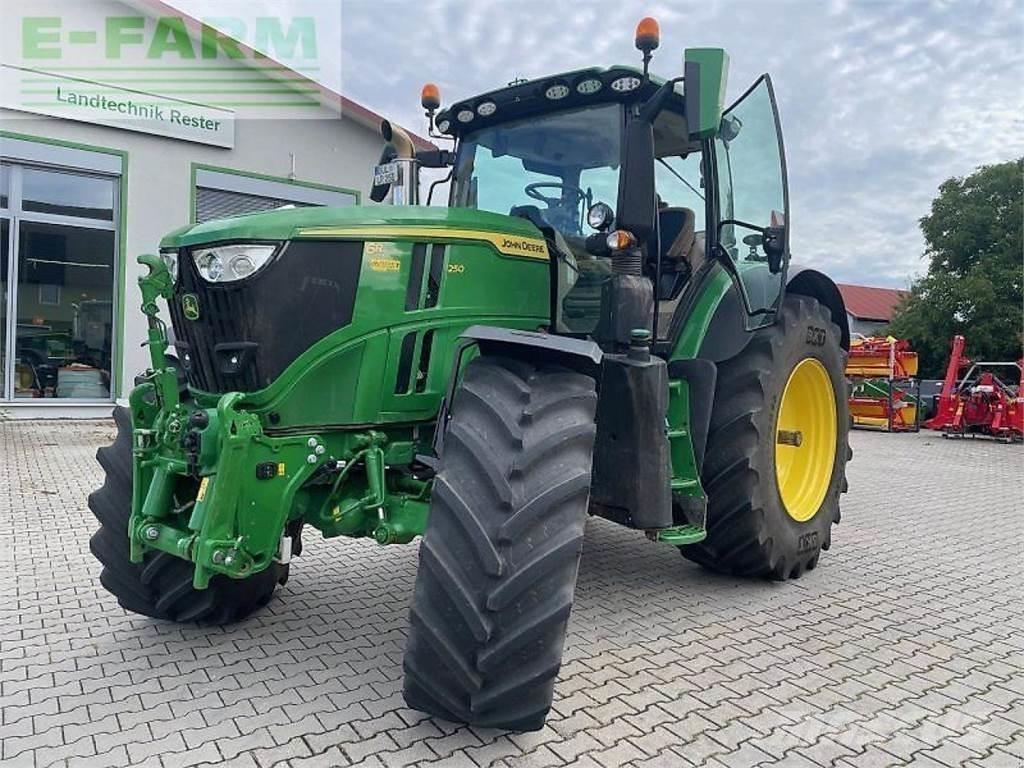 John Deere 6r 250 Trattori