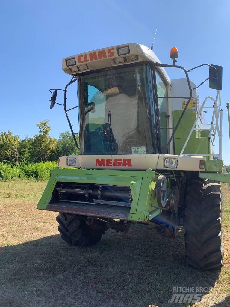 Claas mega II 208 Mietitrebbiatrici