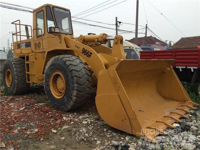 CAT 966 F Pale gommate
