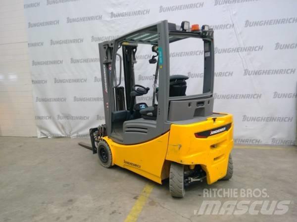 Jungheinrich EFG 320 Carrelli elevatori elettrici
