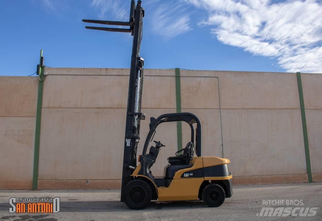 CAT DP 35 N Carrelli elevatori diesel