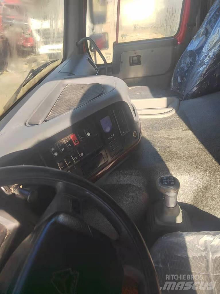 Howo 371 8x4 Camion ribaltabili