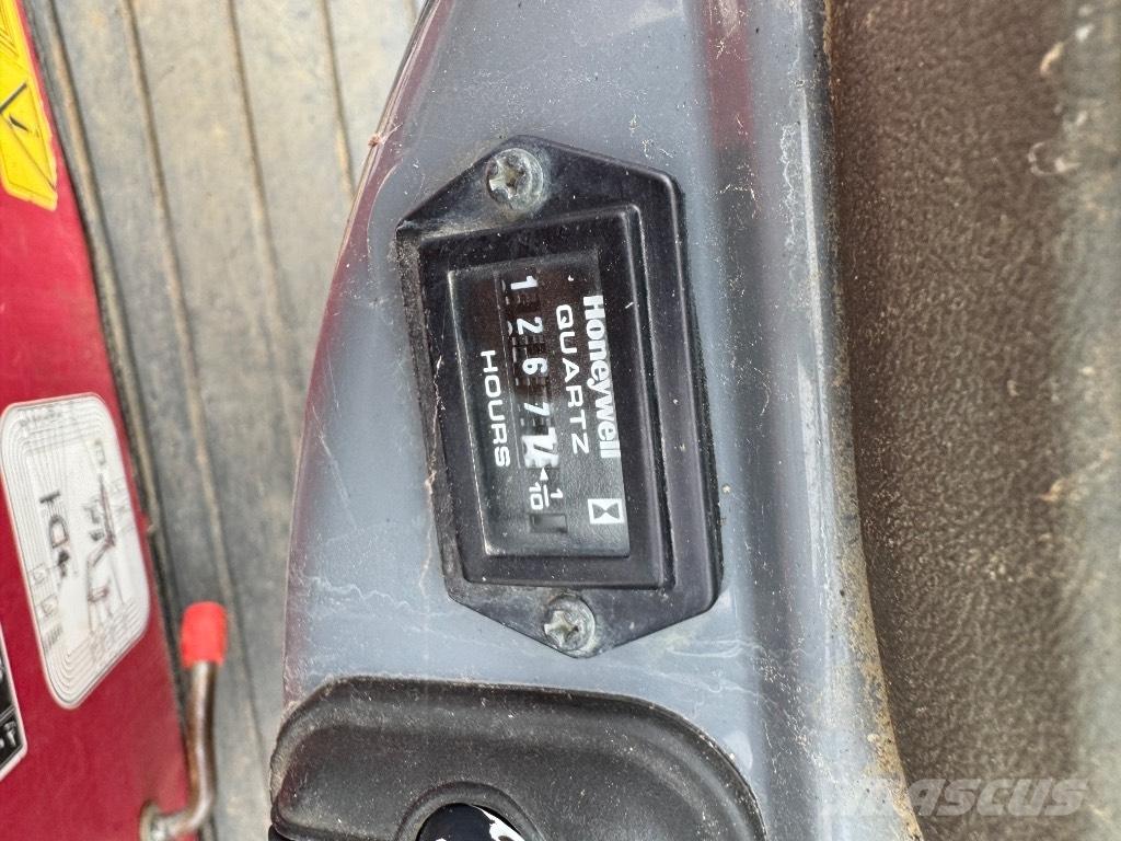 Yanmar SV08 (1D879) Miniescavatori