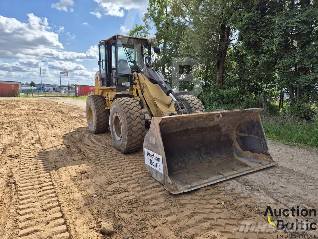 CAT 930 H Pale gommate
