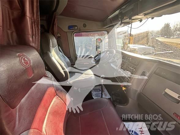 Kenworth T660 Motrici e Trattori Stradali