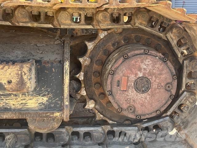 JCB Bandgrävare 220X Escavatori cingolati