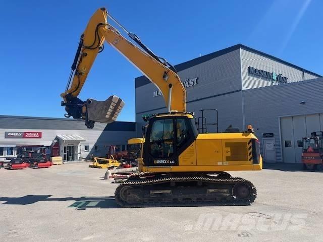 JCB Bandgrävare 220X Escavatori cingolati