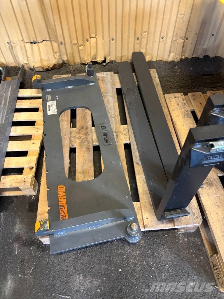 Norje Pallgafflar Attrezzature per trattori compatti