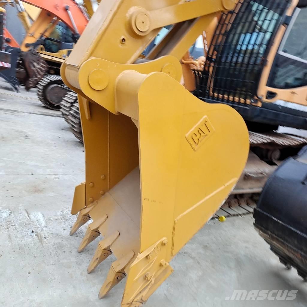 CAT 320 D2 L Escavatori cingolati