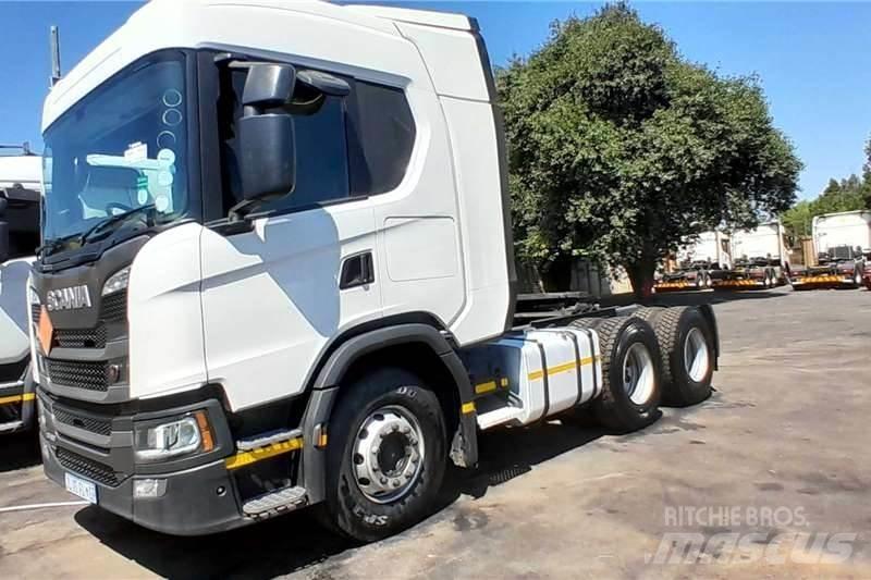 Scania G46O Camion altro