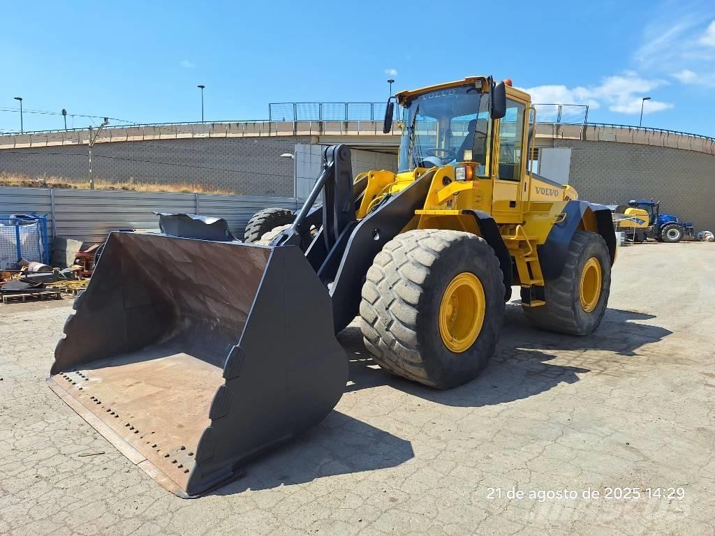 Volvo L 120 E Pale gommate