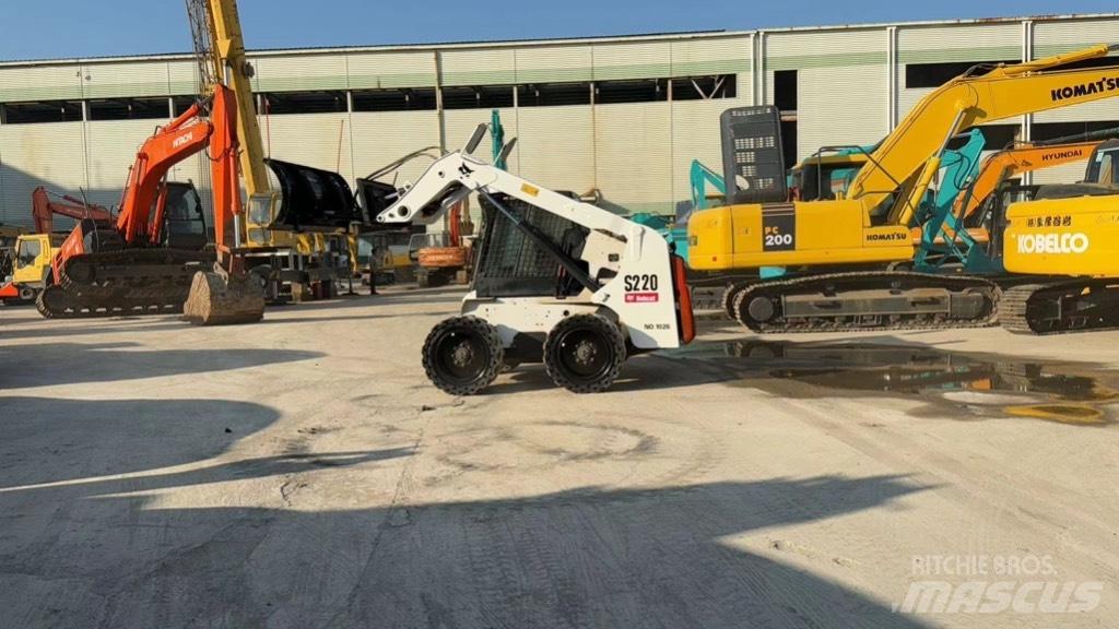 Bobcat S 220 Mini Pale Gommate