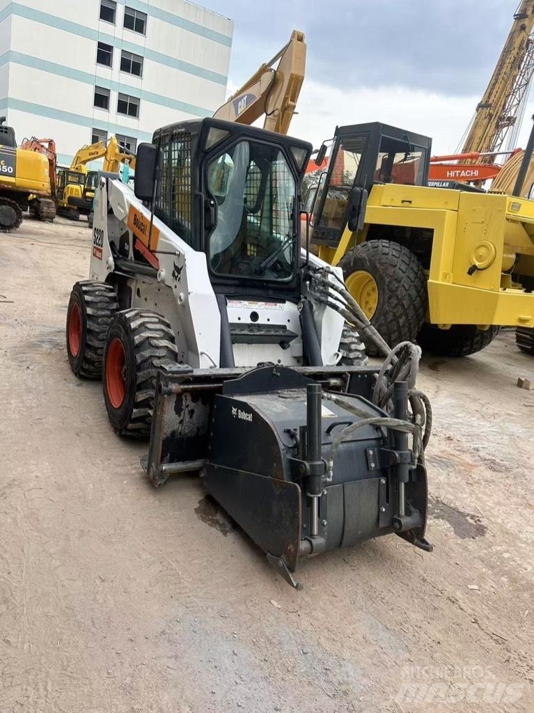 Bobcat S 220 Mini Pale Gommate