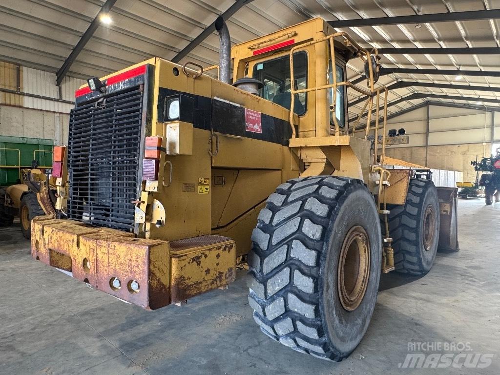 CAT 966 F Pale gommate