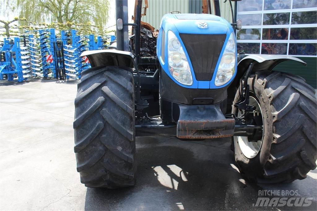 New Holland T7030 Trattori