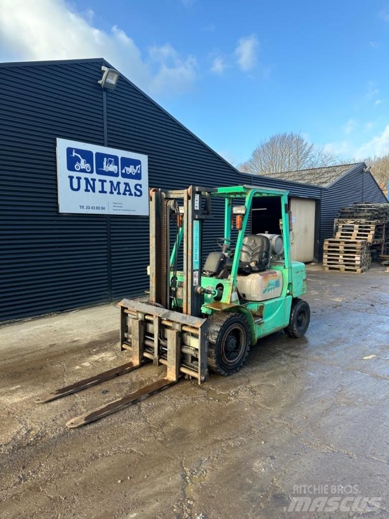 Mitsubishi FG 30 Carrelli elevatori GPL