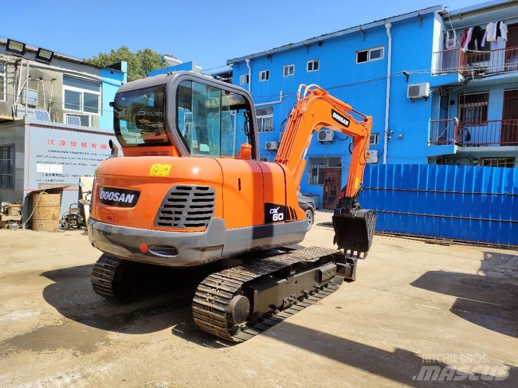 Doosan DX 60 Escavatori cingolati