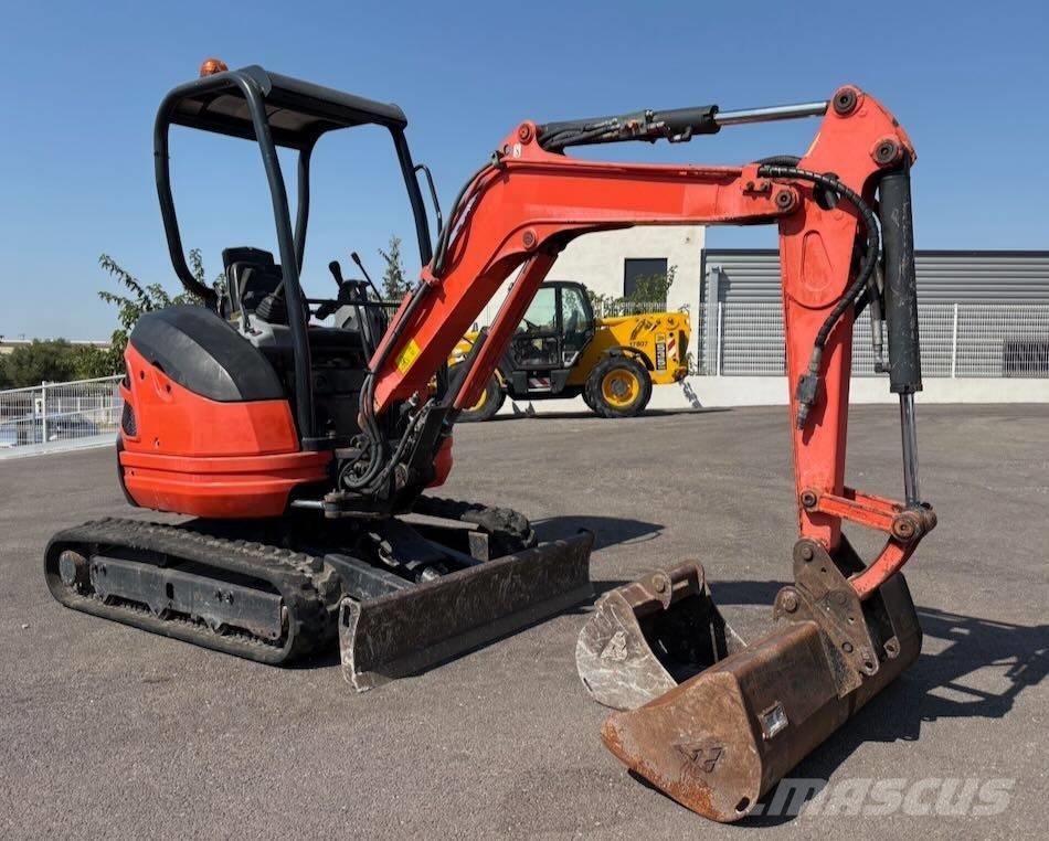 Kubota U 20-3 Miniescavatori