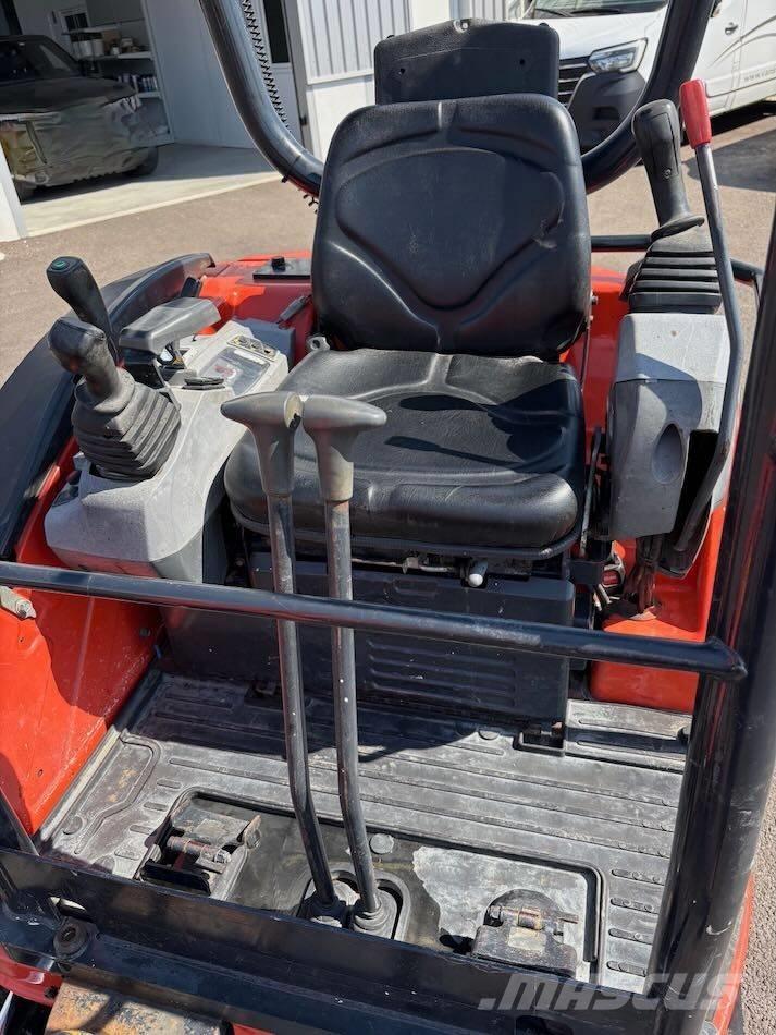 Kubota U 20-3 Miniescavatori