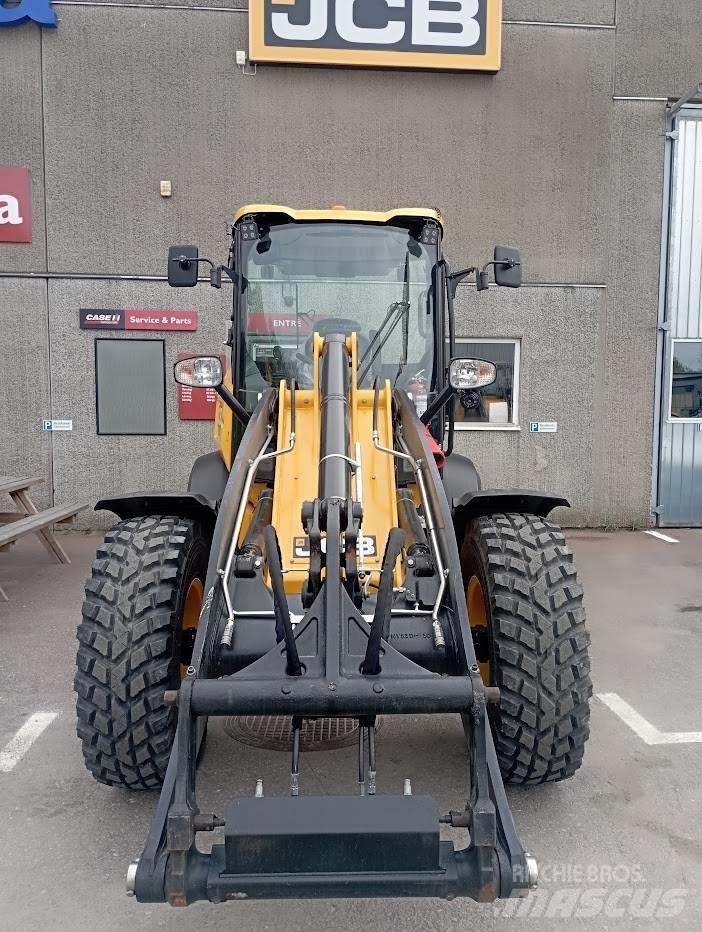 JCB 409 Pale gommate