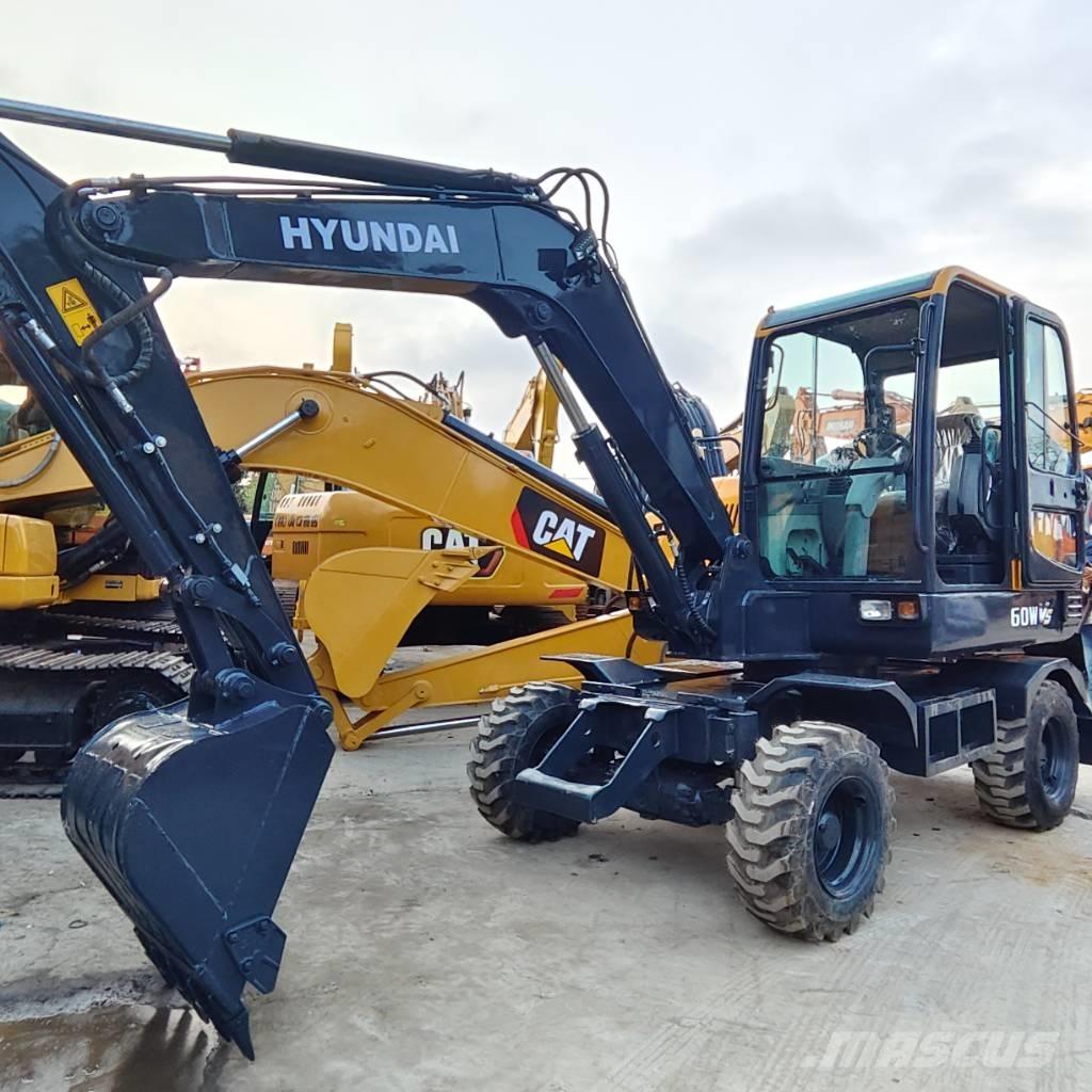 Hyundai R60W Escavatori gommati