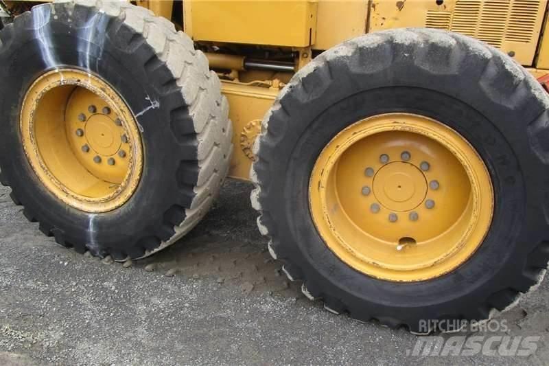 CAT 140H Motorgraders