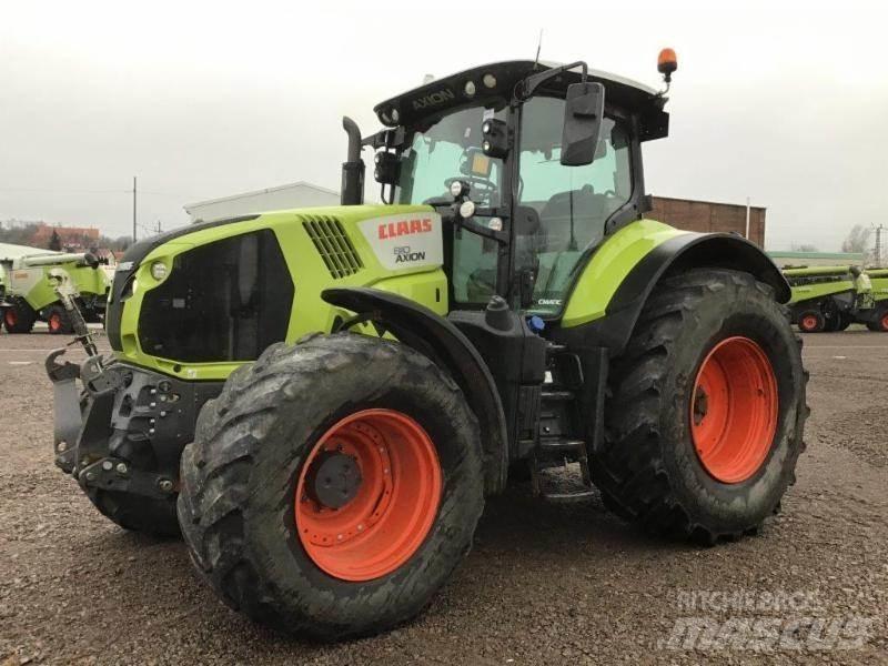 CLAAS AXION 810 Trattori