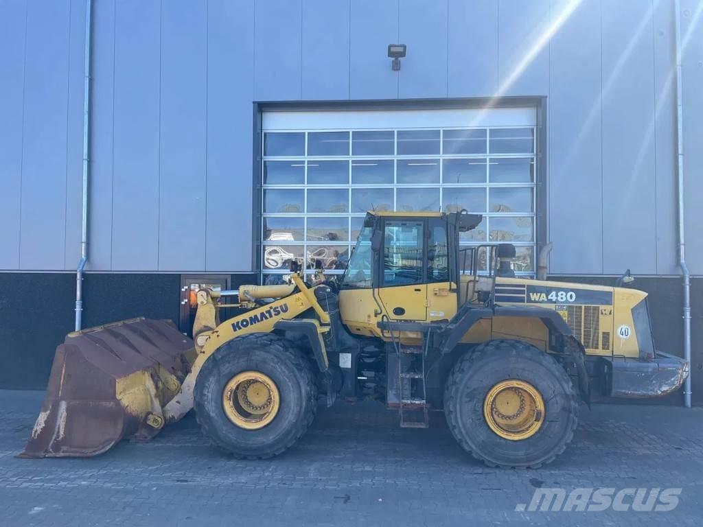 Komatsu WA480-6 Pale gommate