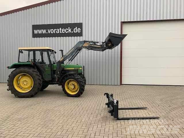 John Deere 2450 Trattori