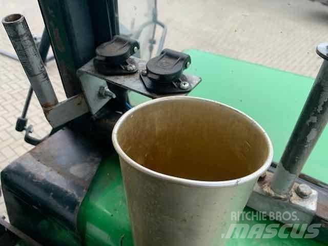 John Deere 2450 Trattori