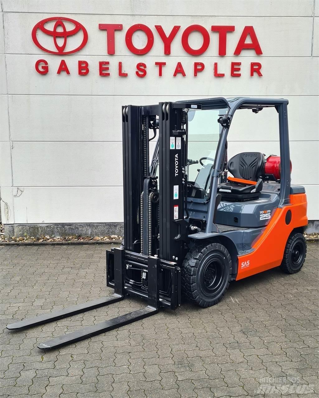 Toyota 02-8FGF25 Carrelli elevatori GPL