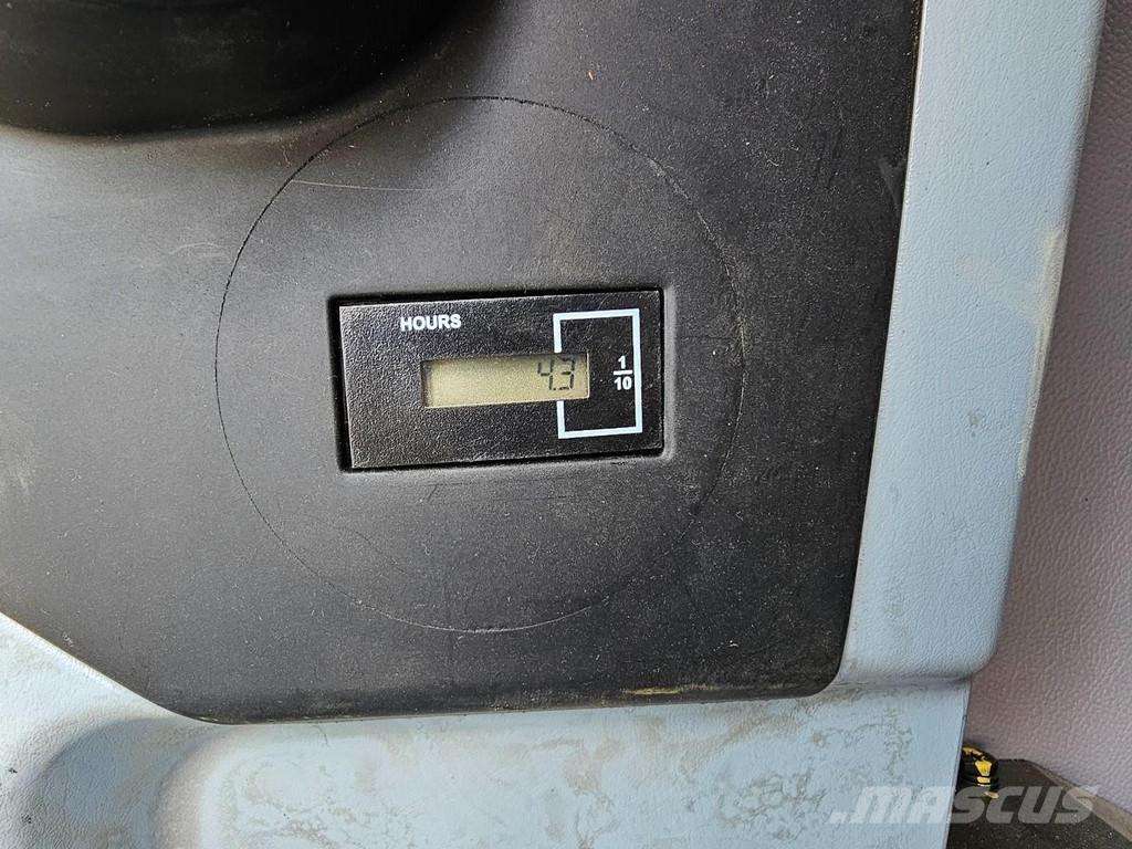 Hyundai R215L Escavatori cingolati