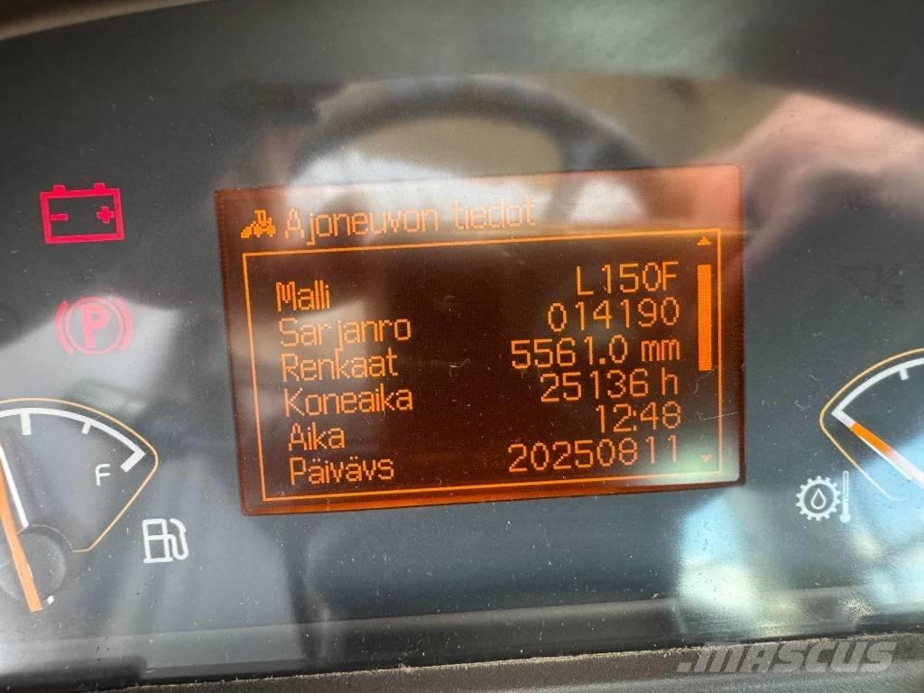 Volvo L 150 F Pale gommate