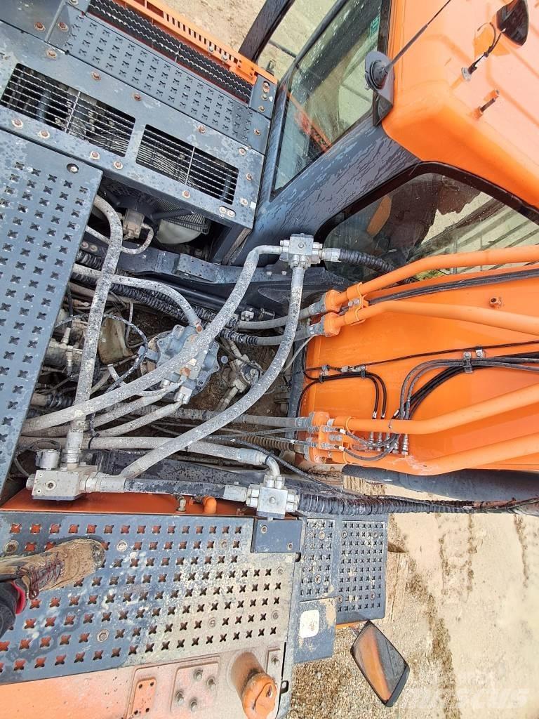 Doosan DX 420 LC Escavatori cingolati