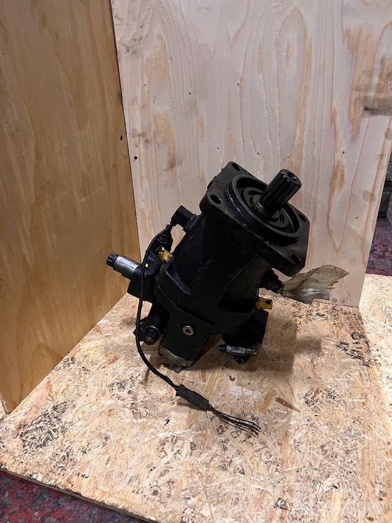 John Deere F062899 Componenti idrauliche