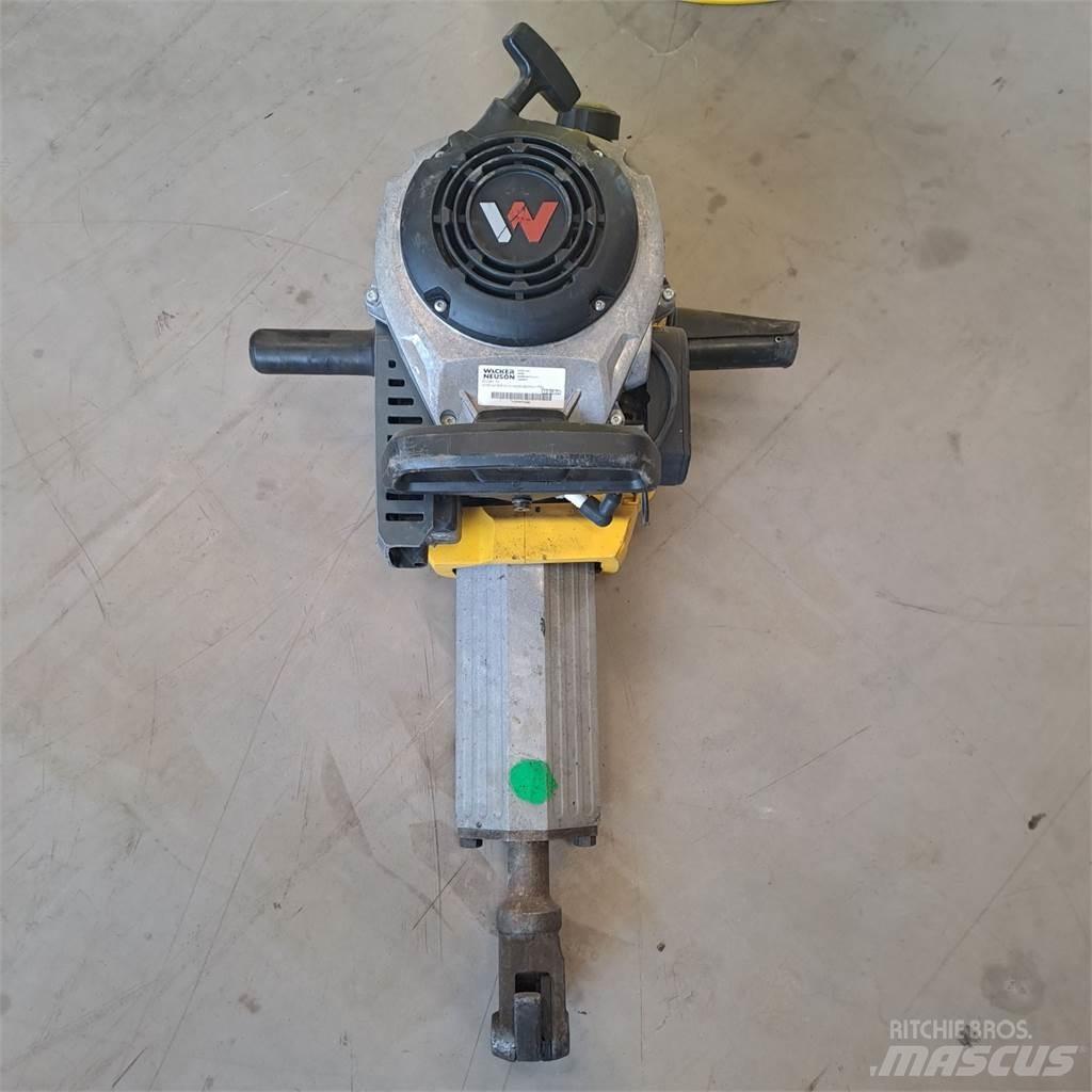 Wacker Neuson BH55 Vibrocostipatore verticale