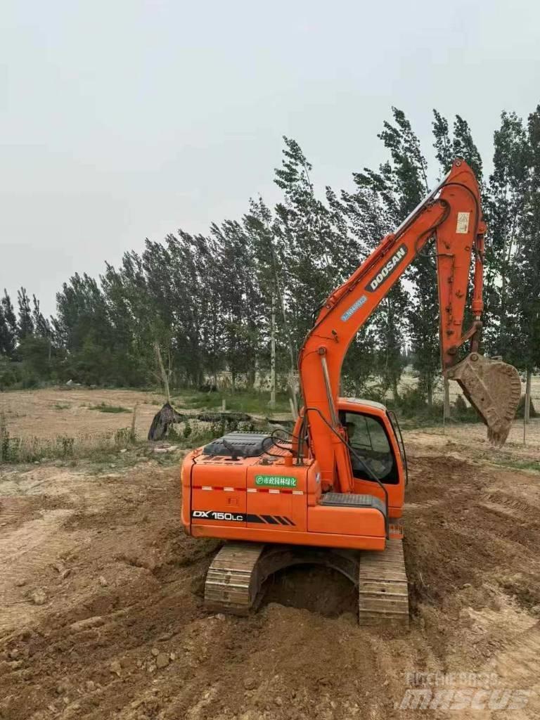Doosan DX150 Escavatori cingolati