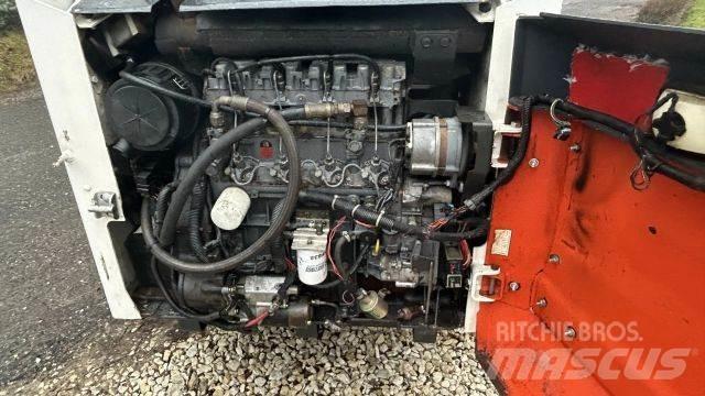 Bobcat 873 Mini Pale Gommate