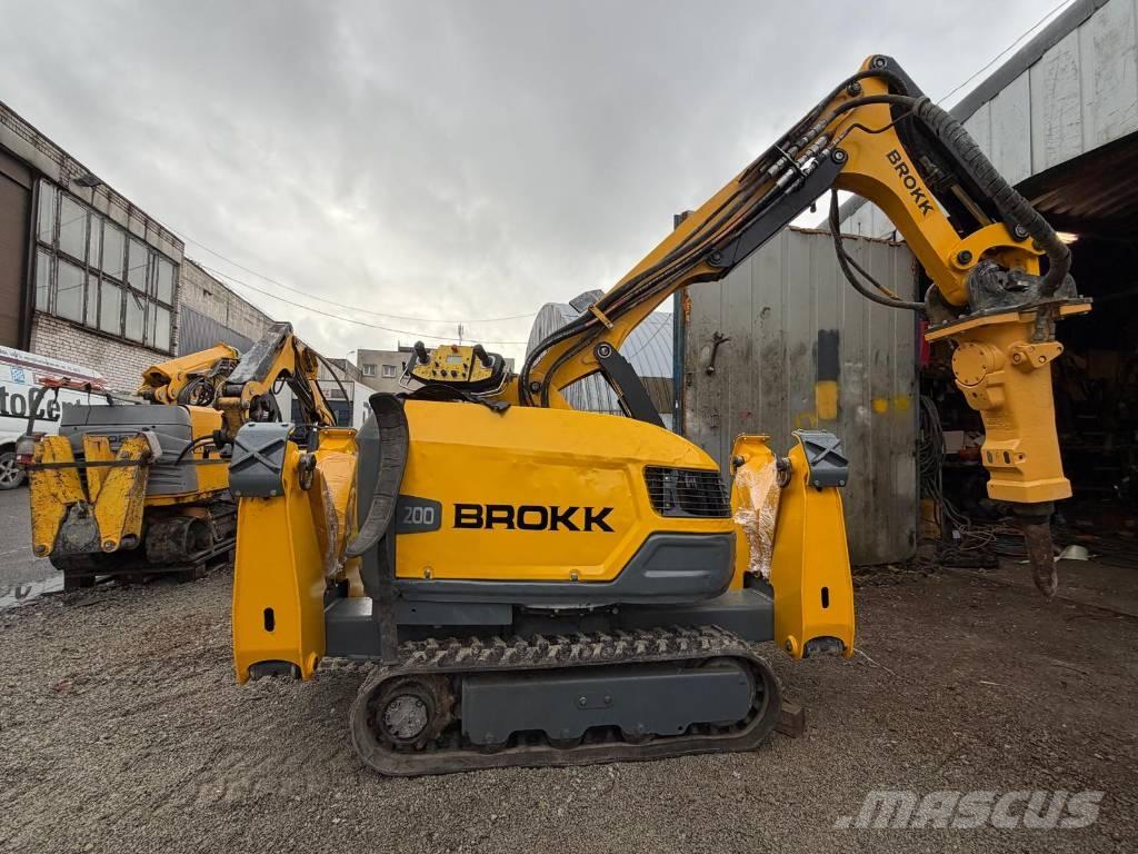 Brokk 200 Escavatori da demolizione