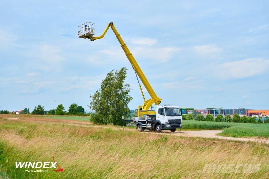 Palfinger P 300 KS Piattaforme autocarrate