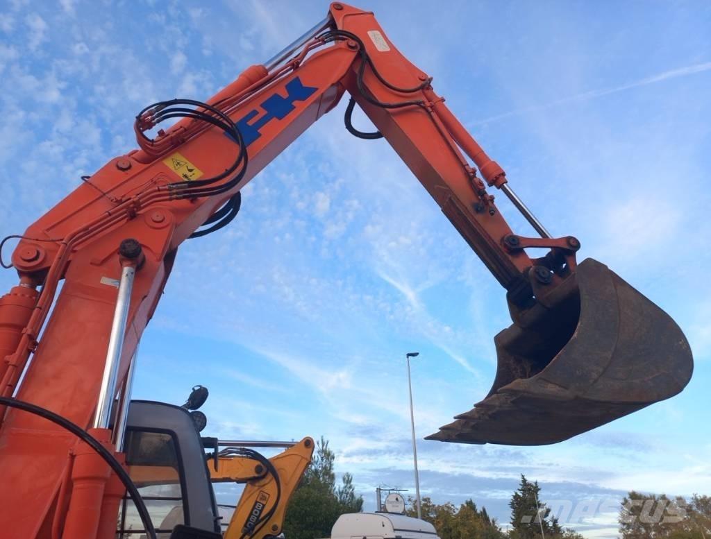 Fiat-Kobelco EX135 Escavatori cingolati