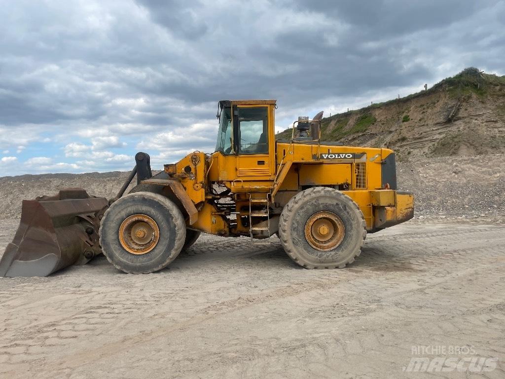 Volvo L 180 C Pale gommate