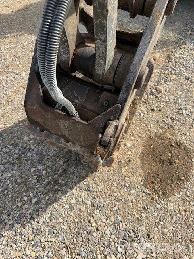 Mecalac 6MCR Escavatori speciali
