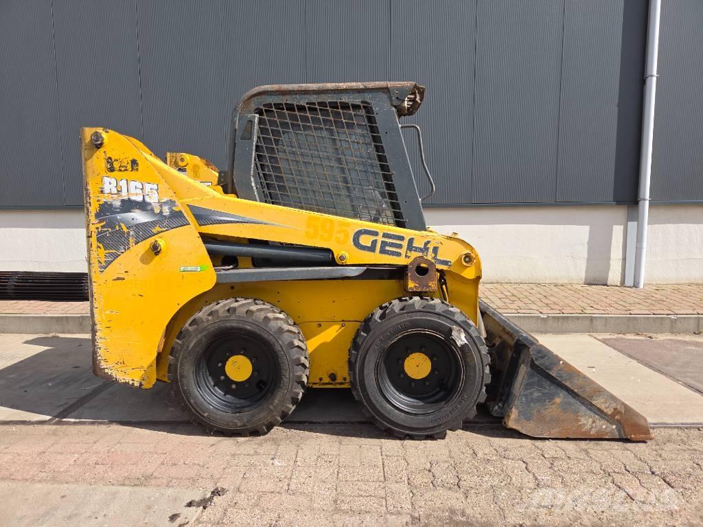 Gehl R 165 Mini Pale Gommate