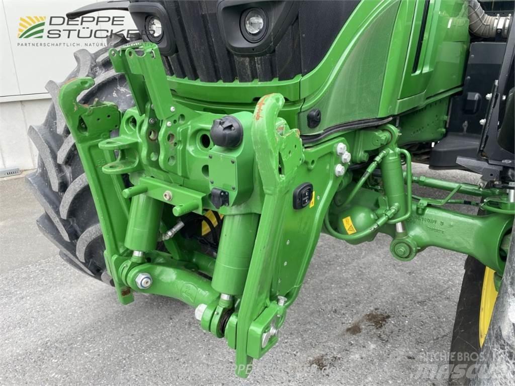 John Deere 6230R Trattori