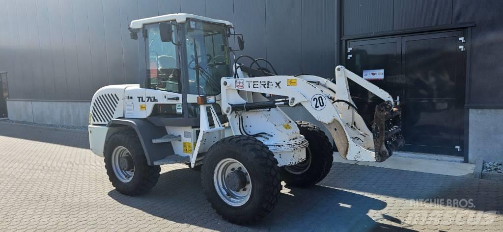 Terex TL 70 S Pale gommate