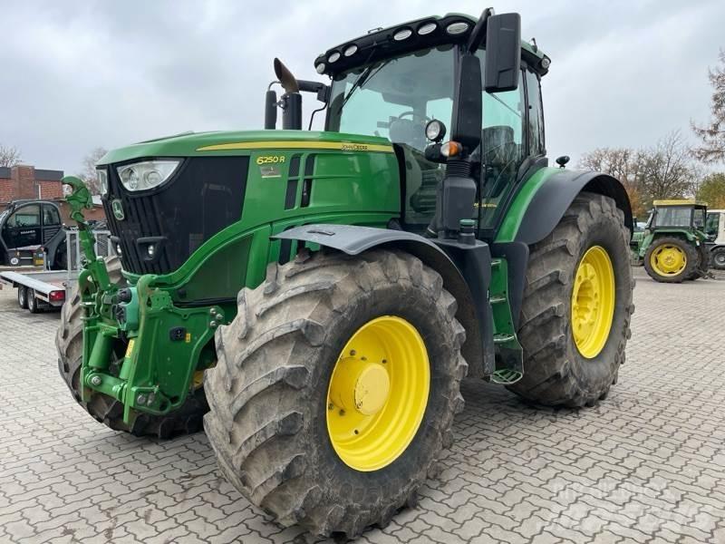 John Deere 6250R Trattori