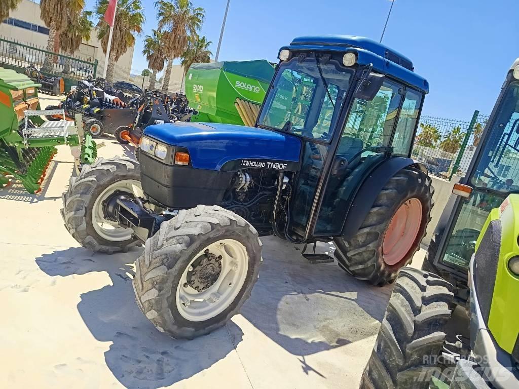 New Holland TN90FC Trattori